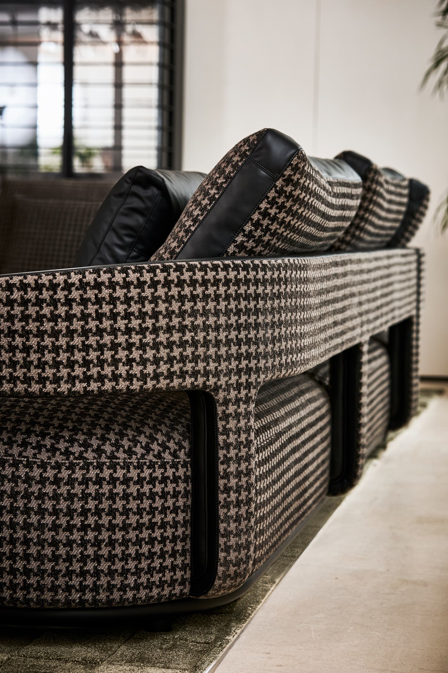 Frank Sofa